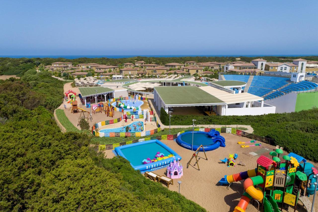 Is Serenas Badesi Resort Ngoại thất bức ảnh